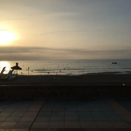Apartamento Con Piscina En * Torremolinos